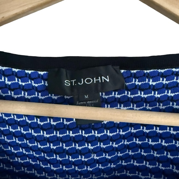 St. John 2 Piece Atlantis Cardigan and Top Set Sz M - Picture 5 of 9